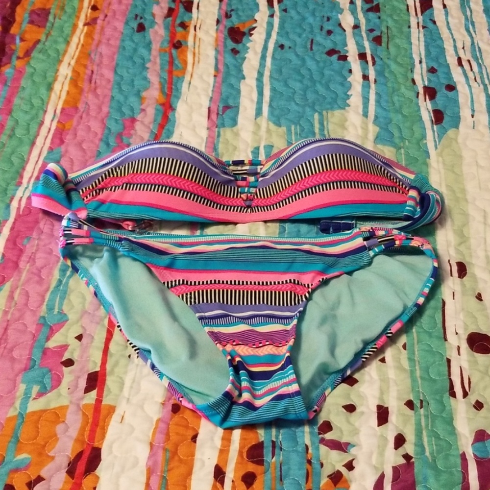 Strapless bikini
